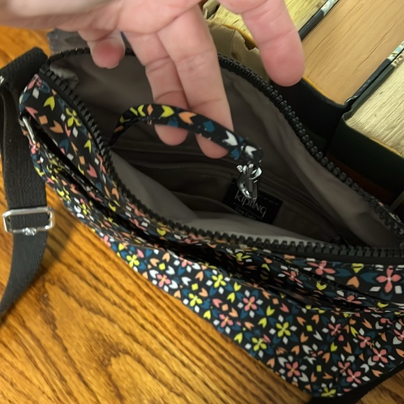 Kipling crossbody purse - Picture 13 of 13